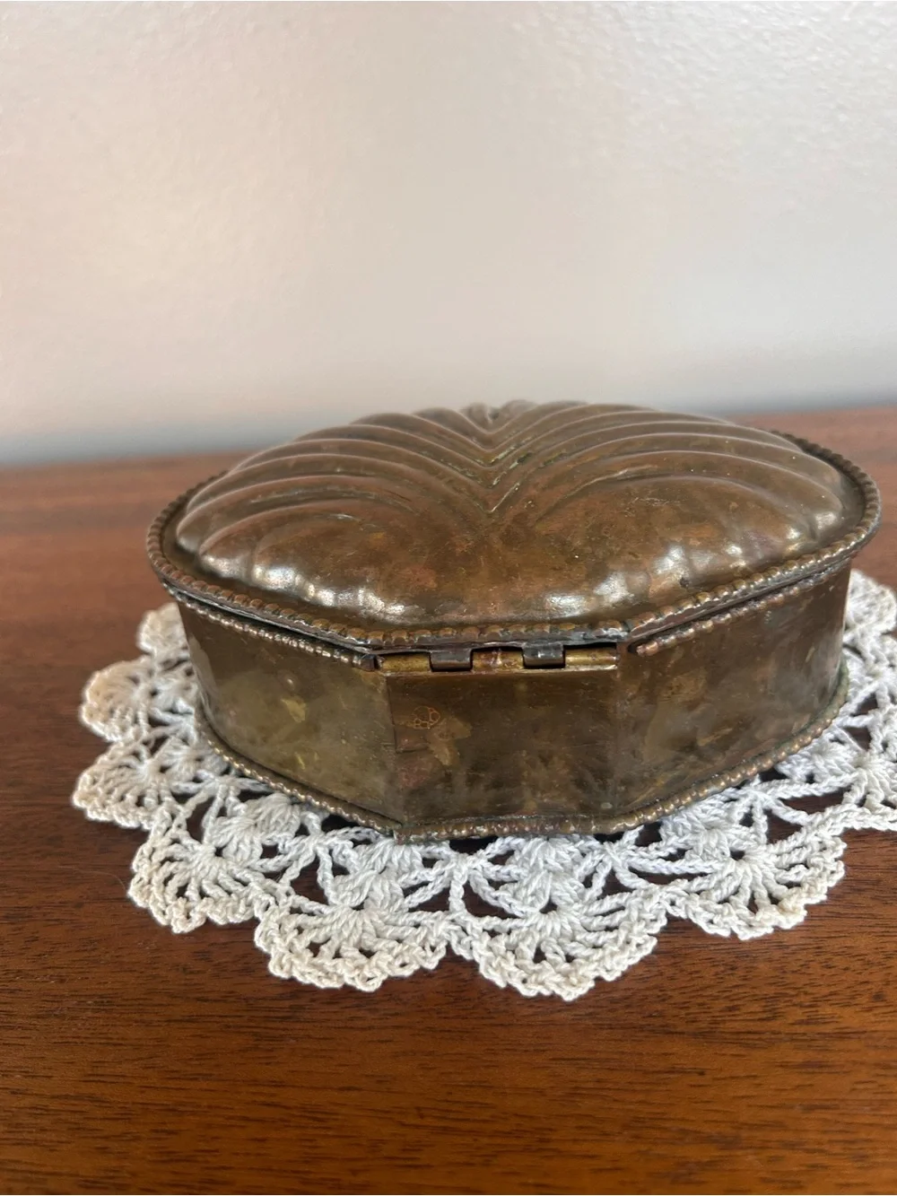 Vintage Solid Brass Clam Shell Seashell Trinket Box
